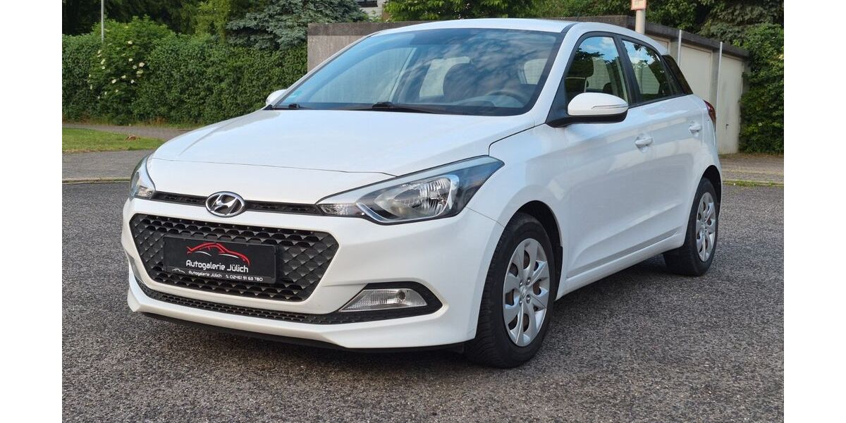 Hyundai i20 52.000 km 7.999 &euro; Jülich 52428