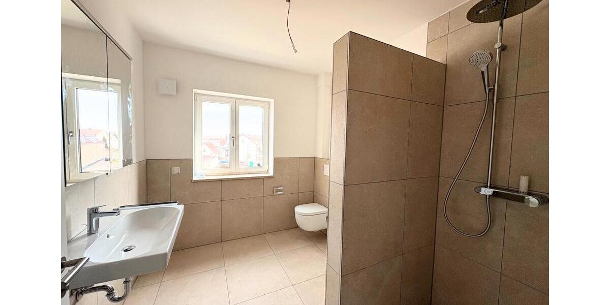 Dachgeschoßwohnung Großmehring - 3 Zimmer, 78 m&sup2;, 379.000&euro; | Angebot:26834921