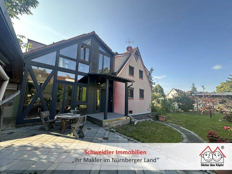 Platz für Ideen! Doppelhaushälfte mit Wintergarten, Werkstatt und vielem mehr in RöthenbachPegnitz 4 zimmer