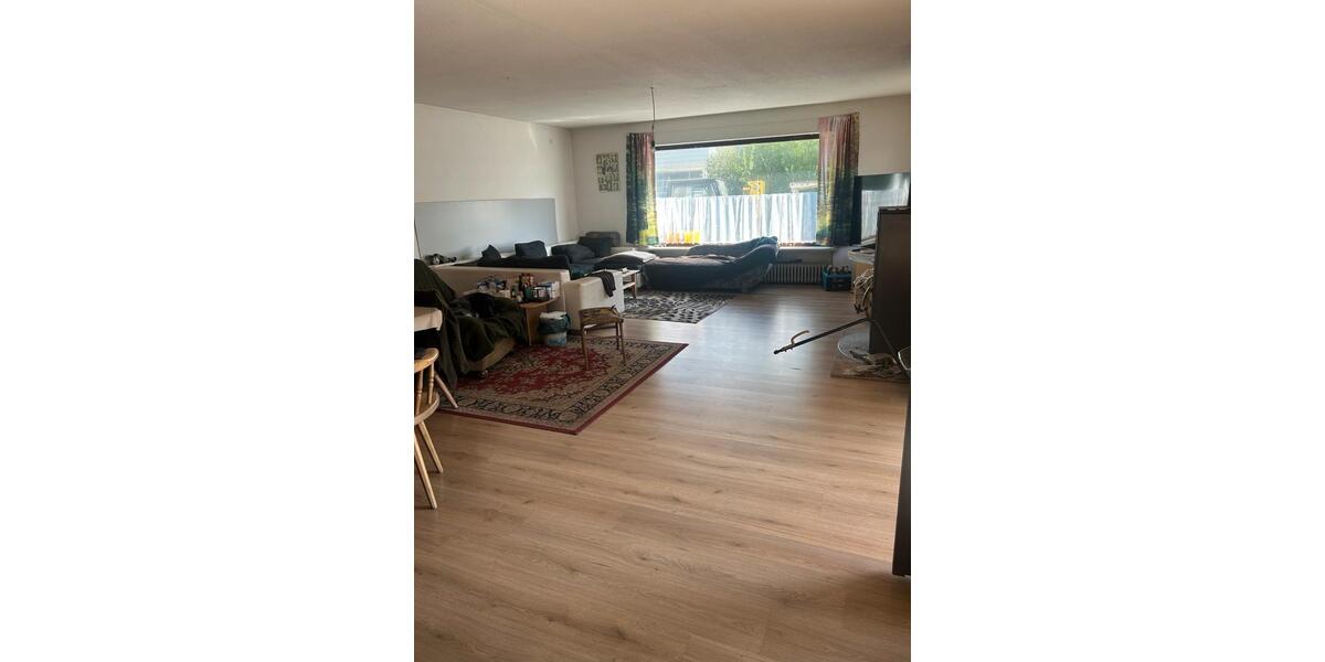 Bungalow Traunreut Irsing - 4 Zimmer, 180 m&sup2;, 2.150&euro; | Angebot:26383337