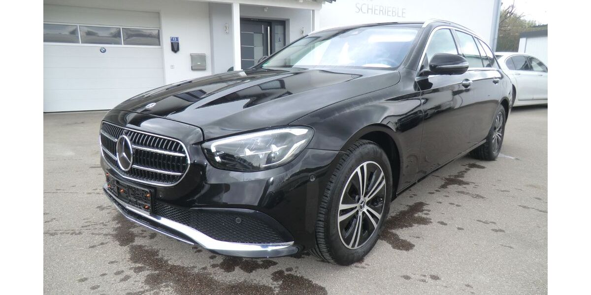 Mercedes-Benz E 220 106.411 km 31.700 &euro; Mickhausen 86866