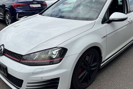 VW Golf 83.000 km 16.480 &euro; Rheinbach 53359
