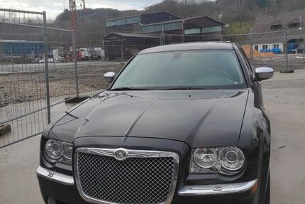 Chrysler 300C 198.000 km 4.500 &euro; Köln 51065