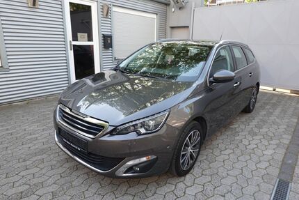 Peugeot 308 152.462 km 6.499 &euro; Düsseldorf 40231