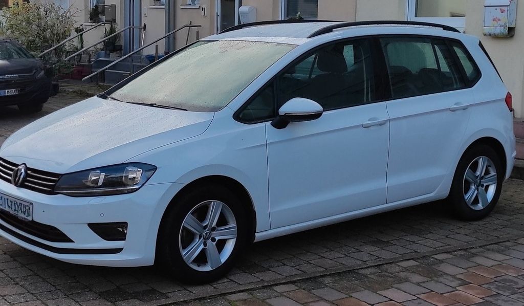 VW Golf Sportsvan 144.000 km 8.900 &euro; Landau 76829