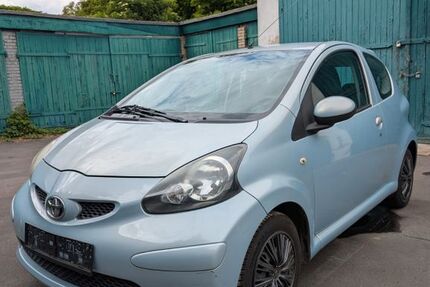 Toyota Aygo (X) 123.375 km 2.150 &euro; Berlin 12099