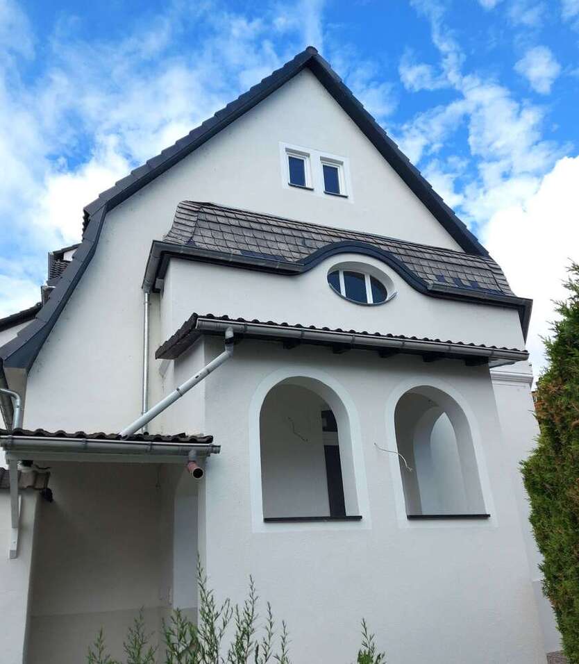 Haus zum Mieten in Oestrich-Winkel 1.550 € 130 m²
