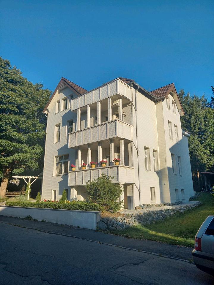 Schoenen teil saniertes Mehrfamilienhaus.