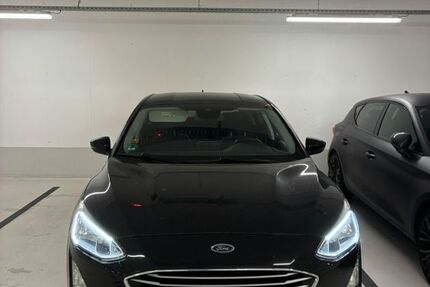 Ford Focus 145.000 km 9.999 &euro; Karlsruhe 76137
