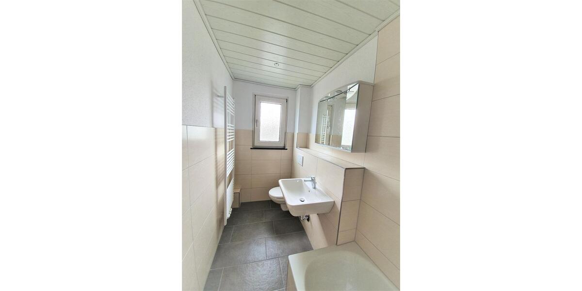 Etagenwohnung Celle Neustadt/Heese - 4 Zimmer, 98 m&sup2;, 610&euro; | Angebot:26406778