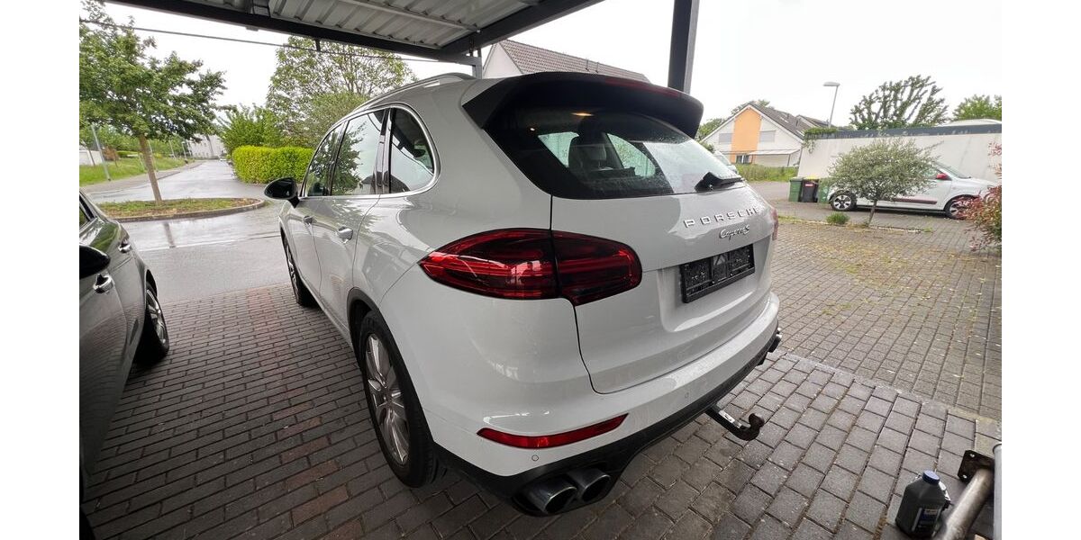 Porsche Cayenne 198.000 km 21.400 &euro; mainz 55127