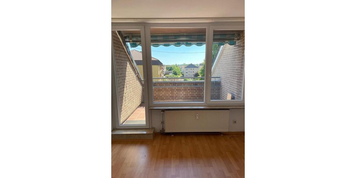 Dachgeschoßwohnung Garbsen Berenbostel - 2.5 Zimmer, 70 m&sup2;, 650&euro; | Angebot:26374682