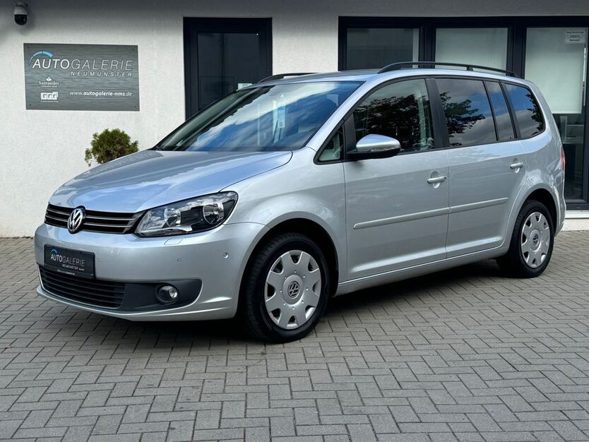 VW Touran 129.706 km 12.980 € Neumünster 24536