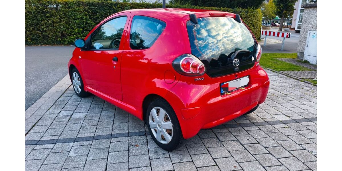 Toyota Aygo (X) 187.800 km 1.900 &euro; Warstein 59581