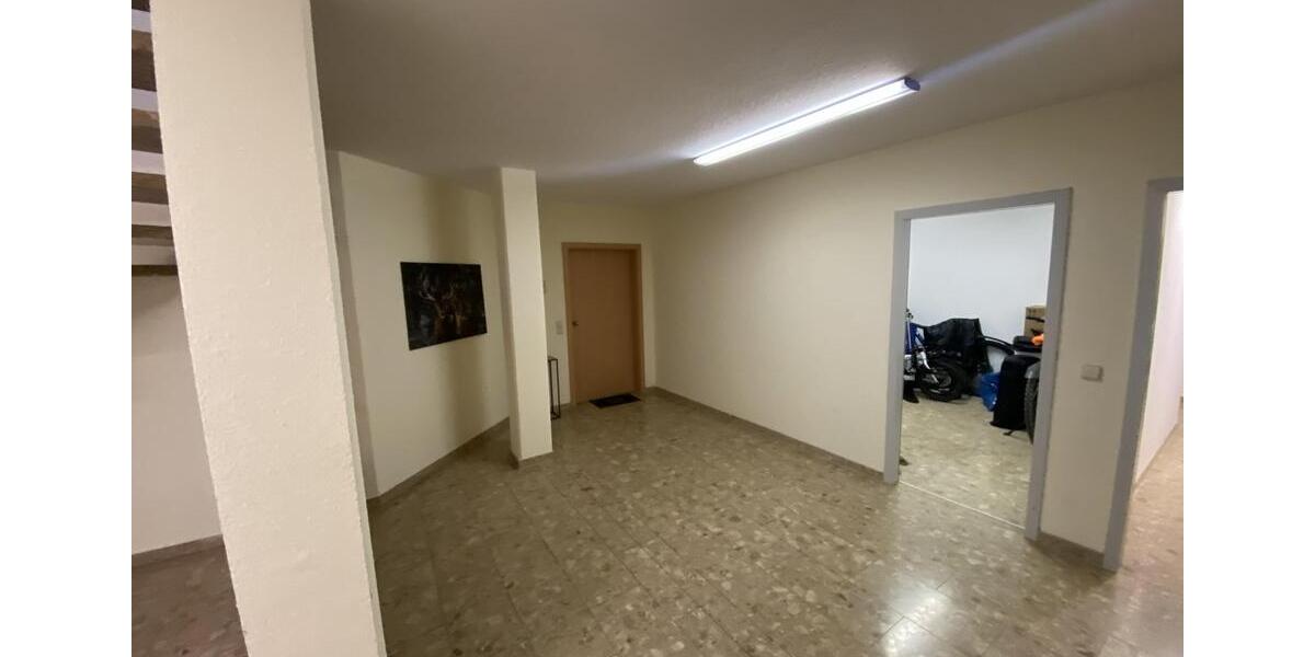 Erdgeschoßwohnung Bad Dürrheim - 3 Zimmer, 96 m&sup2;, 860&euro; | Angebot:26232471