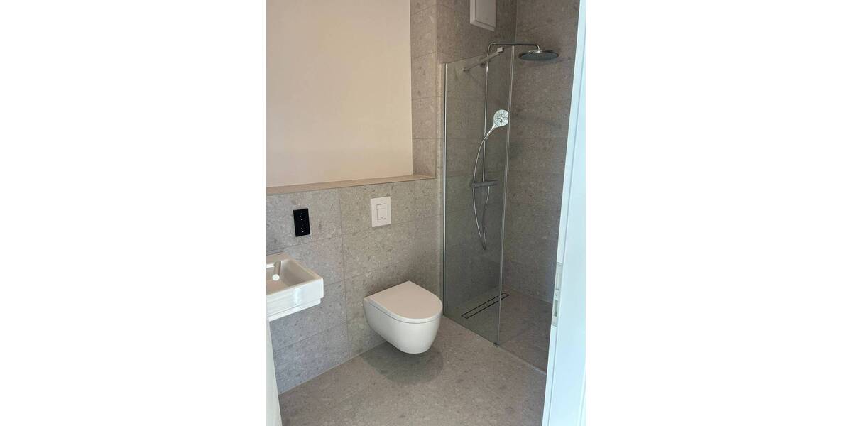 Etagenwohnung Mainz Neustadt - 3 Zimmer, 90 m&sup2;, 2.200&euro; | Angebot:25928936