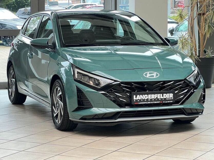i20