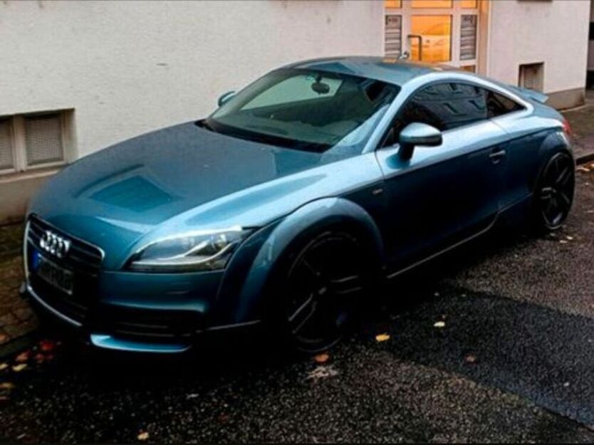 TT