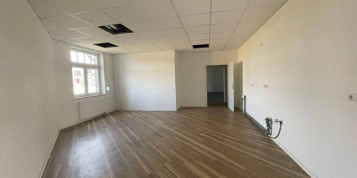 Gewerbeobjekt Dessau-Roßlau Roßlau - 1 Zimmer, 260 m&sup2;, 1.857&euro; | Angebot:26080613