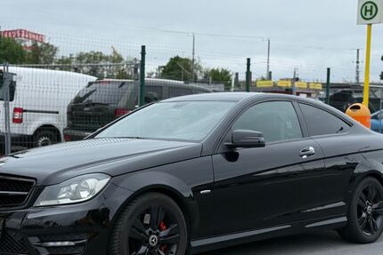 Mercedes-Benz C 250 227.000 km 7.999 &euro; Berlin 13597