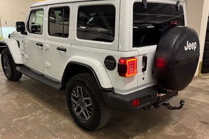 Jeep Wrangler 81.700 km 38.980 &euro; Mainz 55129