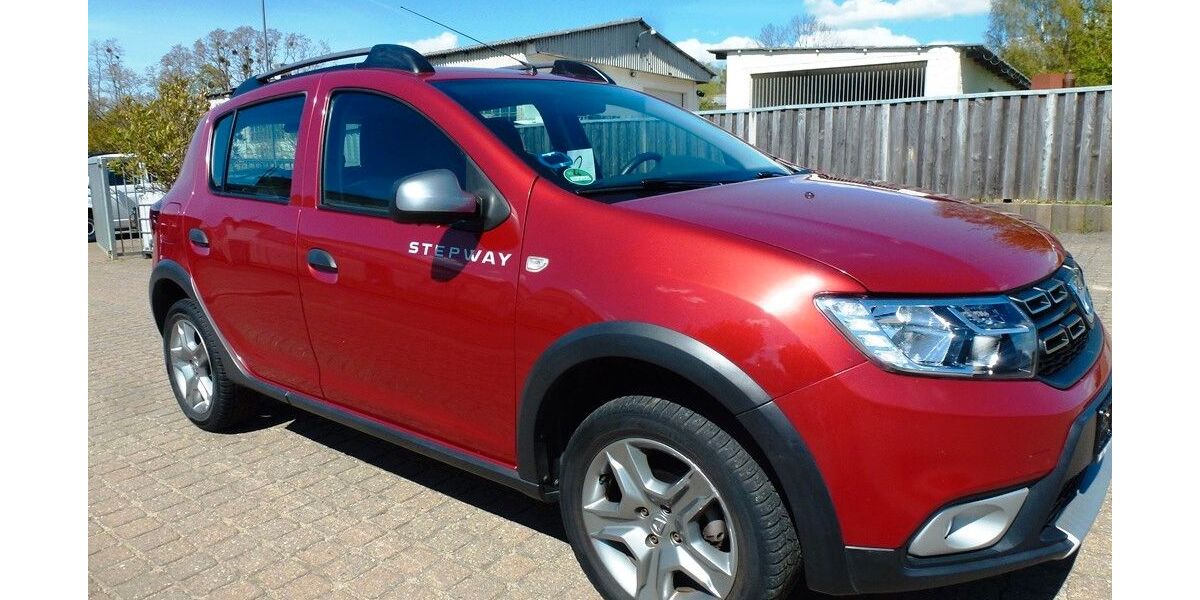 Dacia Sandero 30.800 km 10.990 &euro; Malchin OT Remplin 17139