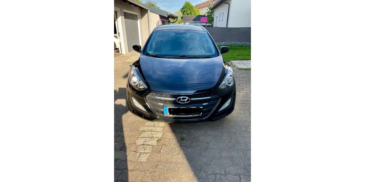 Hyundai i30 138.000 km 7.799 &euro; Grafenwöhr 92655
