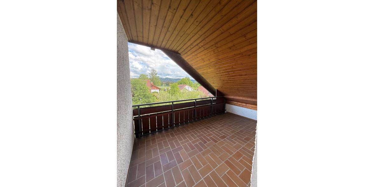 Dachgeschoßwohnung Hergatz - 2 Zimmer, 85 m&sup2;, 1.200&euro; | Angebot:26602946
