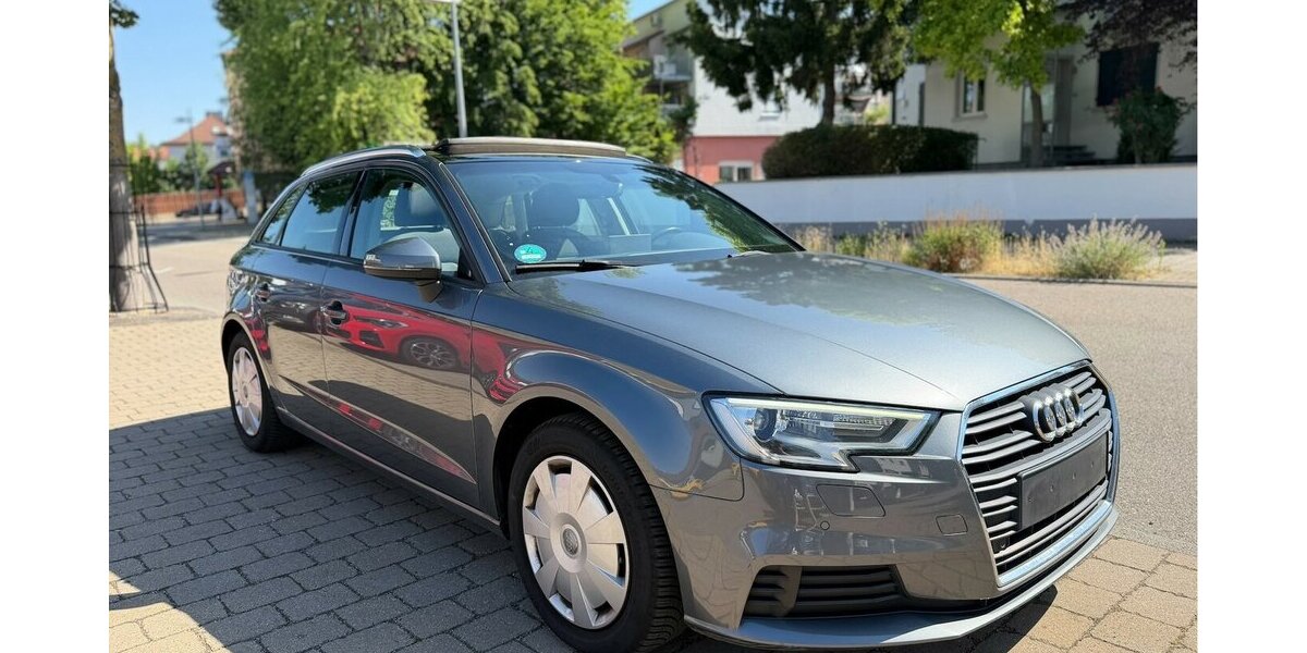 Audi A3 Sportback 1.4 TFSI S-Tronic 1. Hand Panorama 142.000 km 13.990 &euro; Neckarsulm 74172