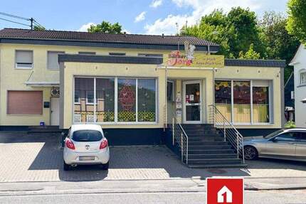 **REDUZIERT** Wohn- und Geschäftshaus in zentraler Lage von Reichshof - vielseitig nutzbar! 4 zimmer