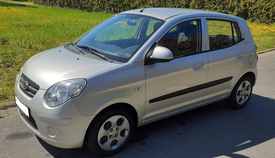 Kia Picanto 110.667 km 2.700 € Meissen 01662