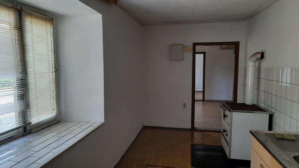 Erdgeschoßwohnung Salzatal - 3 Zimmer, 79 m&sup2;, 280&euro; | Angebot:25637923