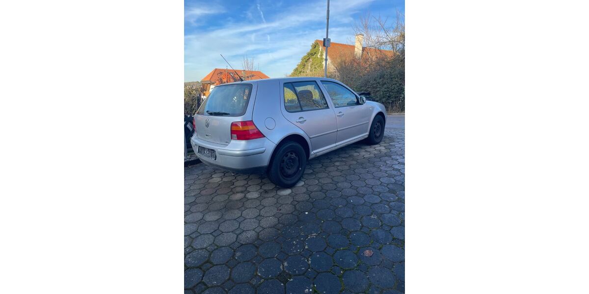 VW Golf 128.000 km 550 &euro; Bad Liebenzell 75378