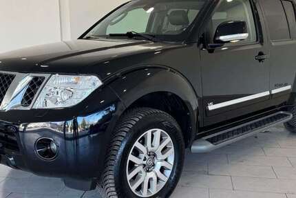 Nissan Pathfinder 163.000 km 21.990 &euro; Hamburg 22043