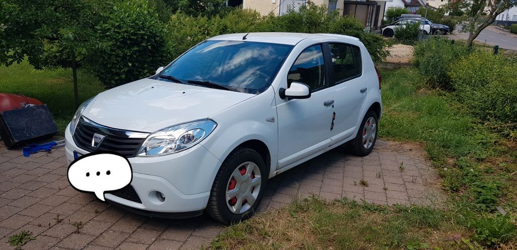 Dacia Sandero 185.000 km 2.000 € Niederstotzingen 89168