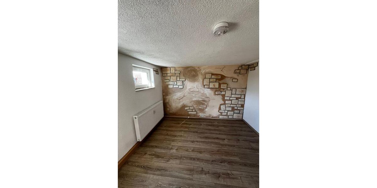 Einfamilienhaus Oberlungwitz - 4 Zimmer, 95 m&sup2;, 610&euro; | Angebot:25299138