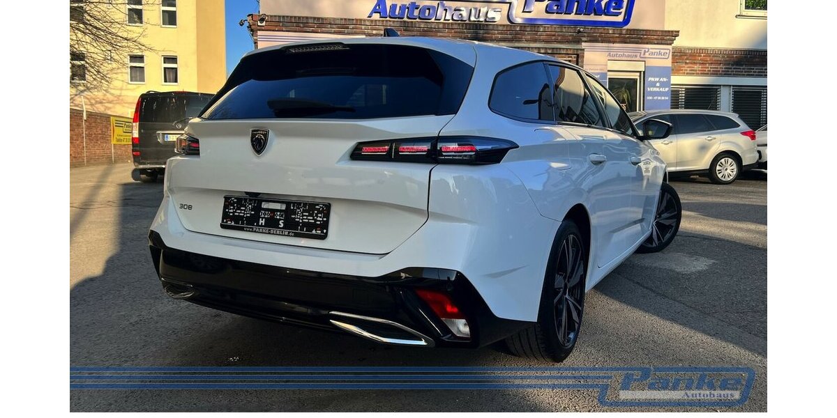 Peugeot 308 Allure EAT8*NAV*Carplay*LED*360°*Cockpit* 150.000 km 14.990 &euro; Berlin 13187