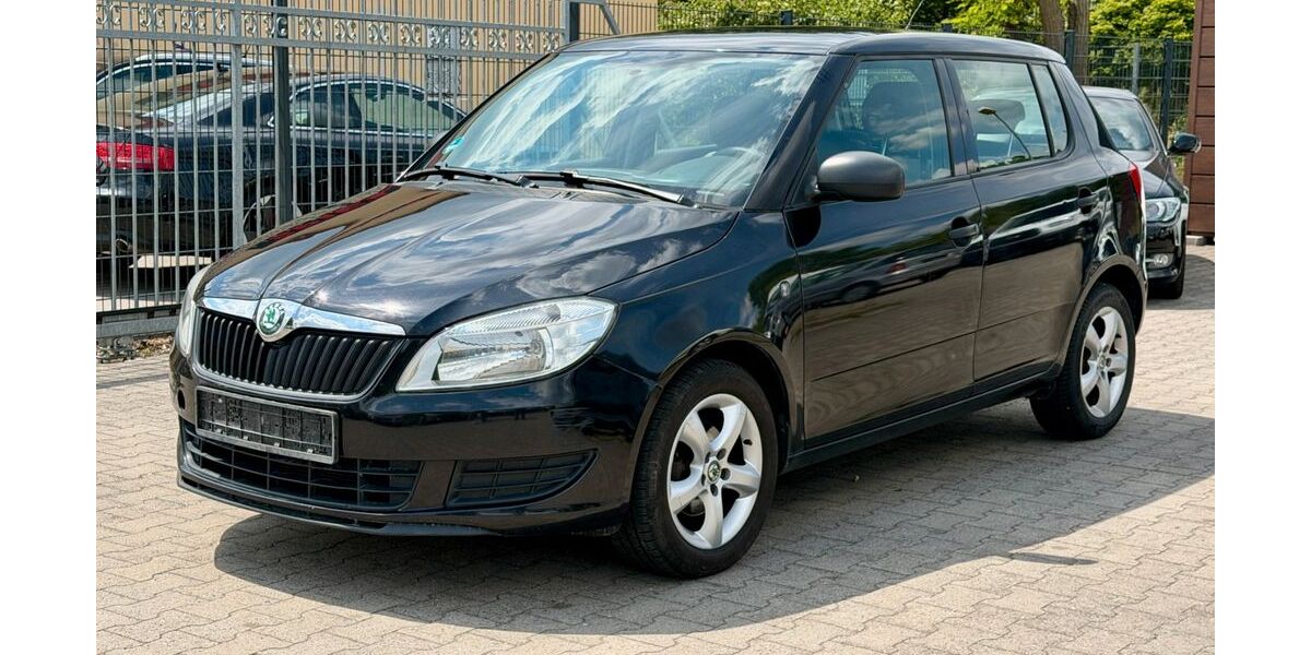 Skoda Fabia 180.133 km 3.049 &euro; Blankenfelde-Mahlow 15827