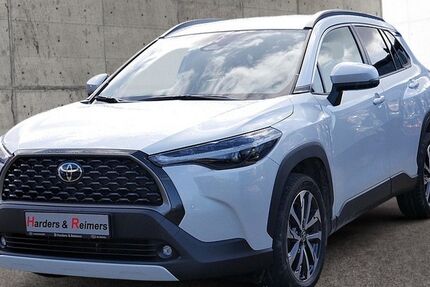 Toyota Corolla Cross 13.395 km 32.880 &euro; Itzehoe 25524