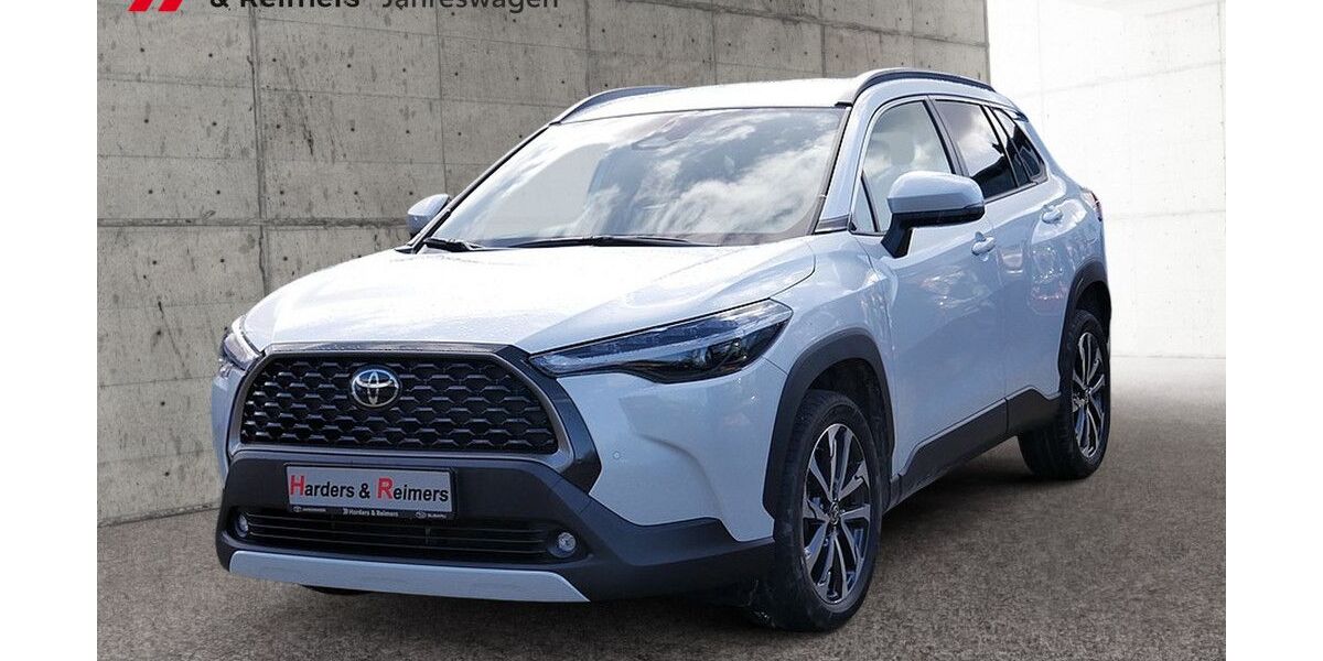 Toyota Corolla Cross 13.395 km 32.880 &euro; Itzehoe 25524