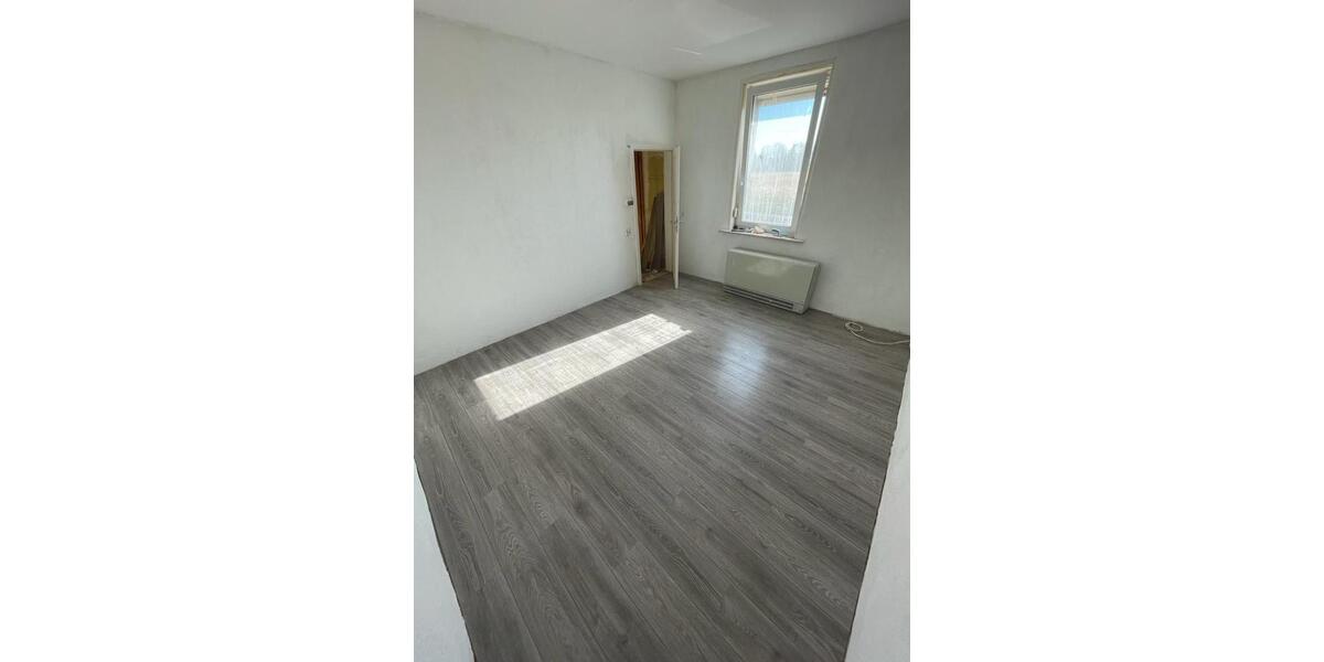 Einfamilienhaus Einbeck - 11 Zimmer, 280 m&sup2;, 1.500&euro; | Angebot:26385960