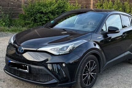 Toyota C-HR 112.600 km 15.900 &euro; Frankfurr 60325