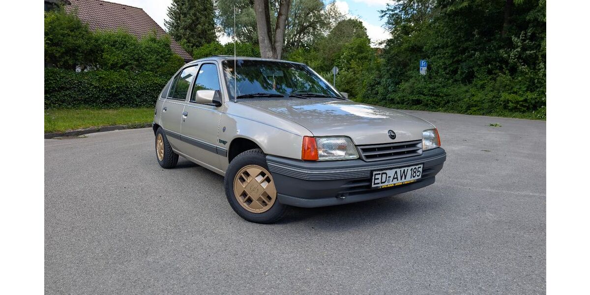 Opel Kadett 35.500 km 7.800 &euro; Ismaning 85737