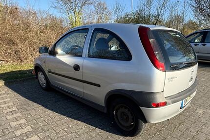 Opel Corsa 118.000 km 2.200 &euro; Bonn 53123