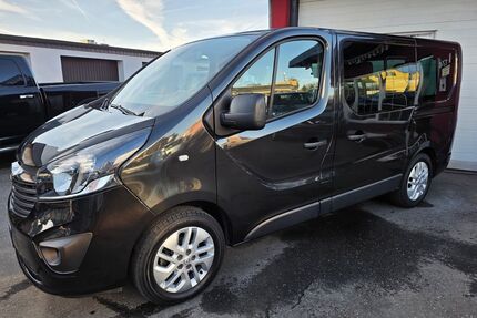 Opel Vivaro 124.899 km 17.950 &euro; Solingen 42659