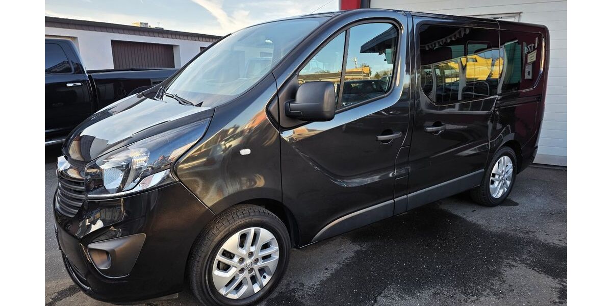 Opel Vivaro 124.899 km 17.950 &euro; Solingen 42659