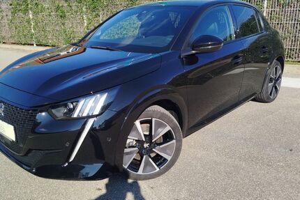 Peugeot 208 45.765 km 16.599 € Heilbronn 74076