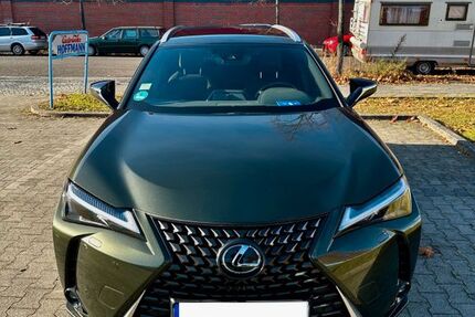 Lexus UX 14.500 km 31.500 &euro; Berlin 10405
