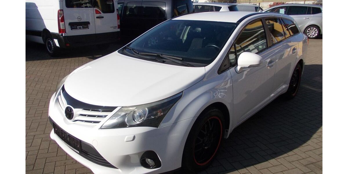 Toyota Avensis 163.610 km 7.350 &euro; Bergen 18528