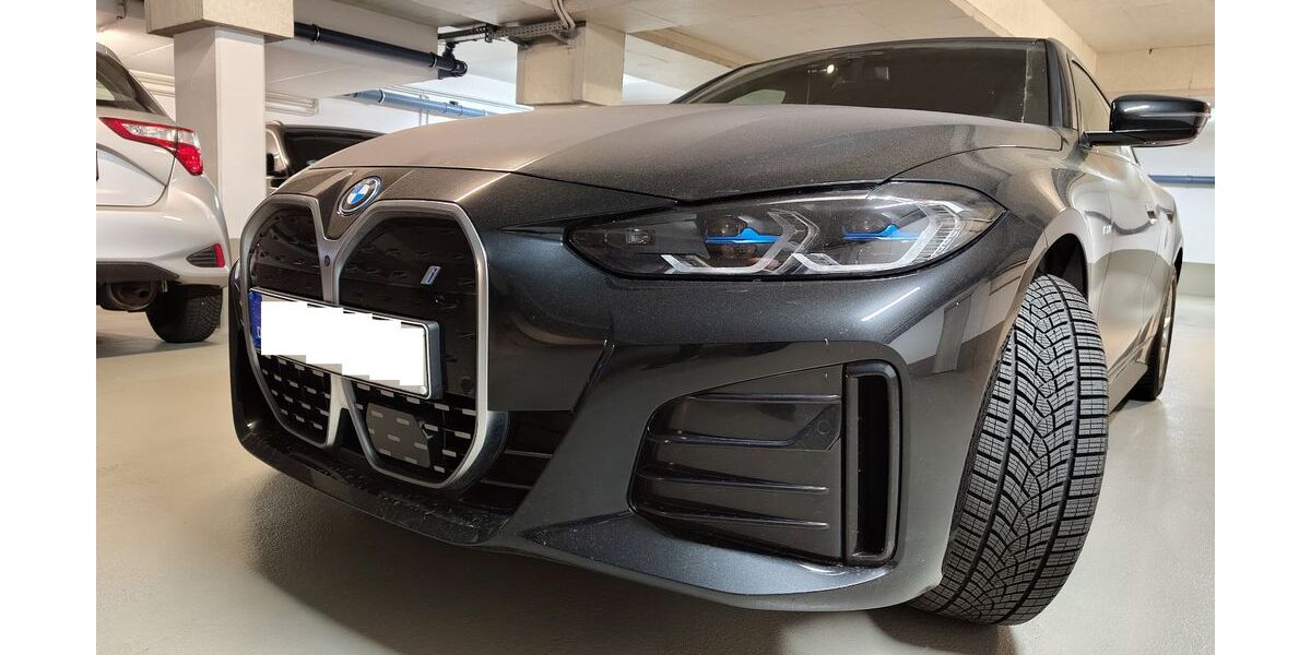 BMW i4 83.931 km 35.900 &euro; Steinbach 61449